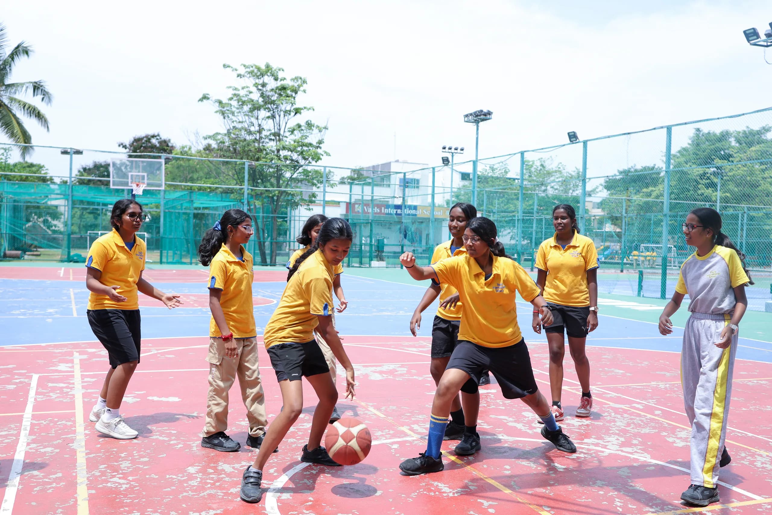 Strong defensive play during a Vaels basketball game
